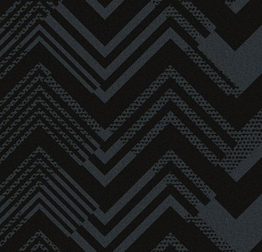 08 933202